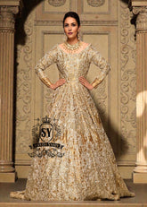 Heavy Bridal Luxury Wear for Wedding Rochester New York USA Golden Bridal Gown with long trails