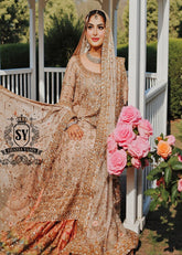 This incredibly romantic bridal dress will make any bride feel like a fairy tale heroine on her wedding day. Striking contrast with the voluminous farshi lehenga skirt.