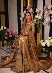 A bridal dress is a once in a lifetime experience, so find the perfect style for you from our extensive bridal fashion catalogue.