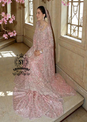 Embrace a rich history with our traditional jamawar Farshi Lehenga which is paired with luxuriant silk chiffon A-line long shirt and Dupatta.
