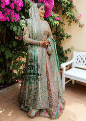 Make your dreams of a perfect wedding come true with our new collection of French lame wedding dresses! Each bridal gown is a masterpiece that combines classic elegance and modern Chatta Patti Lehenga design, creating an unforgettable impression.