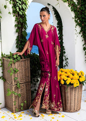 Elegant with a bold touch. This Kaftan dress features a rich burgundy tone that instantly gives a classy impression. The Caftan silhouette is Luxury, falls sleekly on the body, and still looks effortless for a sophisticated evening look.