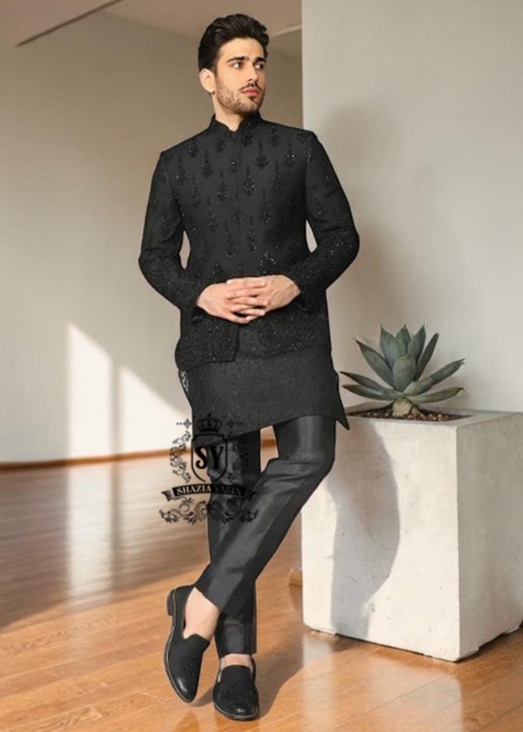 Discover the pleasure of a prince coat that truly fits you. Perfect for the contemporary groom who wants to make an impact.