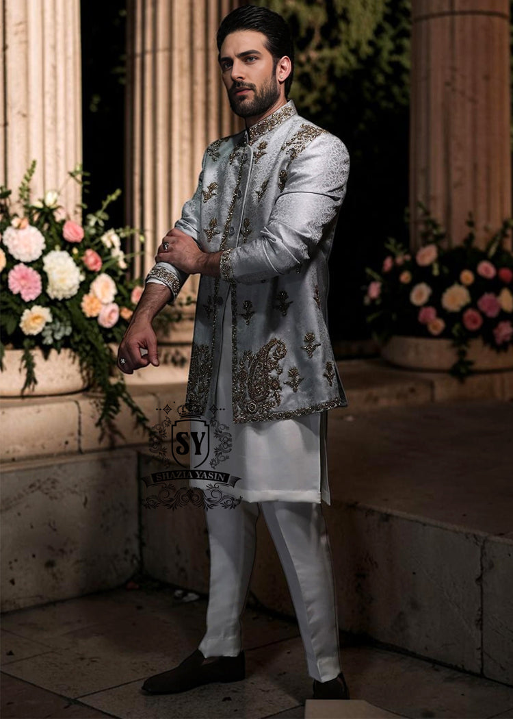 A refined wedding Prince suit with a bold personality. The Luxury lines, and mandarin collar lend a unique and sophisticated elegance, perfect for those who want to stand out in style on their most important day.