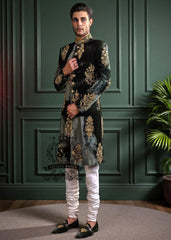Glamorous Emerald Green wedding Sherwani suits for today's groom. Discover these men's Sherwani suits in natural Velvet fabrics that flatter YOUR body with supreme sartorial class.
