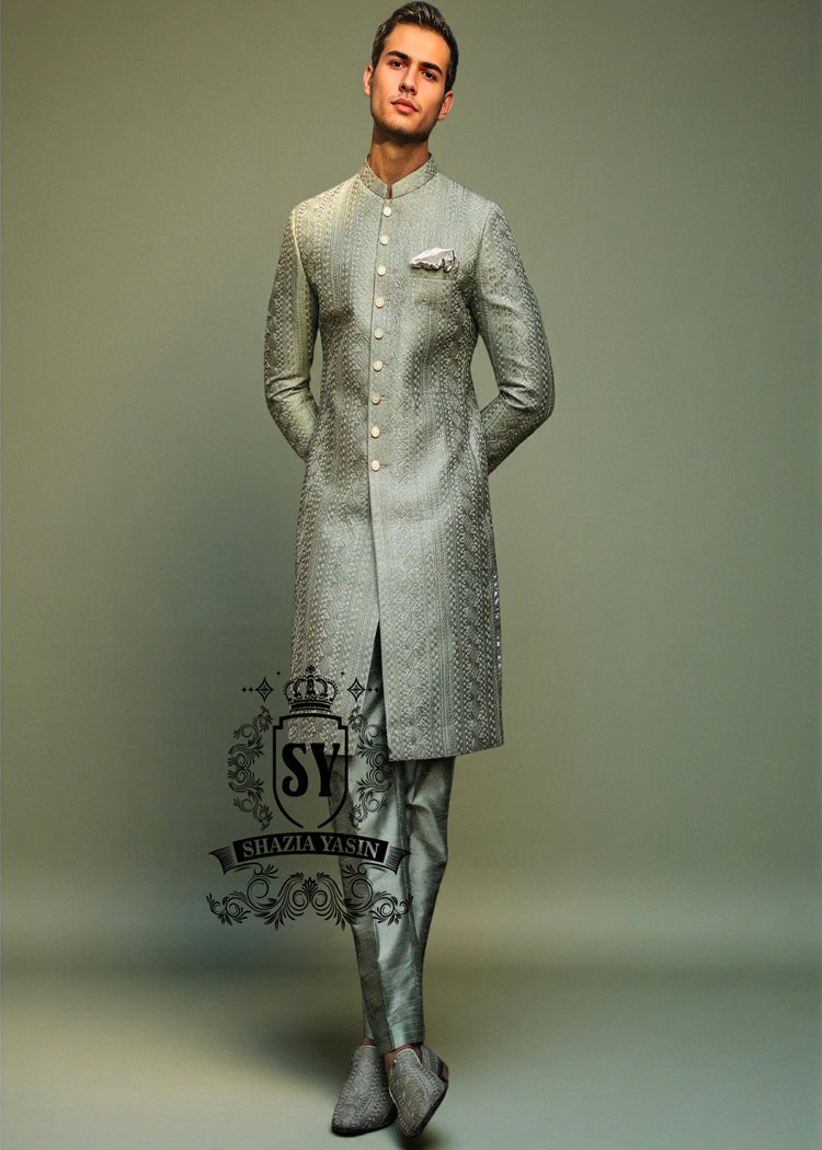 Sage Green Sherwani suit! A trend that combines style and originality.
The Sage Green Sherwani suit is a strong trend in men's fashion, bringing a sophisticated, modern look full of personality.
